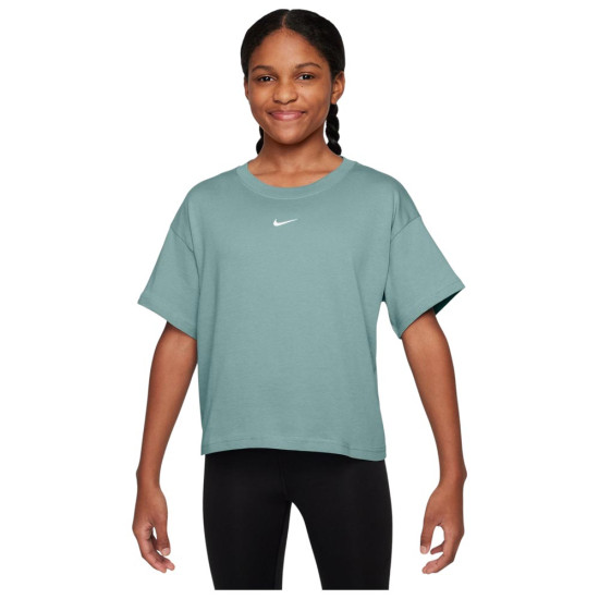 Nike Παιδική κοντομάνικη μπλούζα Sportswear Essential Nike Παιδική κοντομάνικη μπλούζα Sportswear Essential